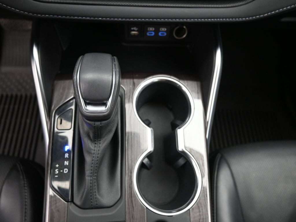 2022 Toyota Highlander Hybrid Limited photo 16