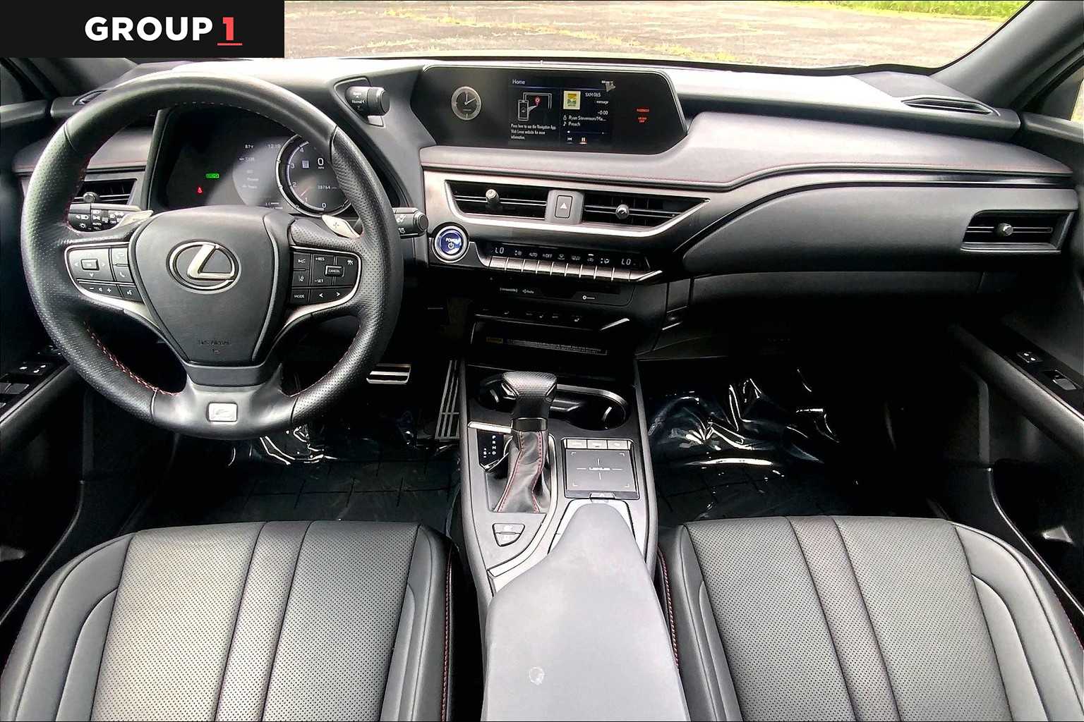2022 Lexus UX 250h F SPORT photo 24
