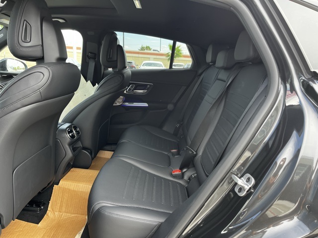 2026 Mercedes Benz GLC 300 4MATIC photo 16