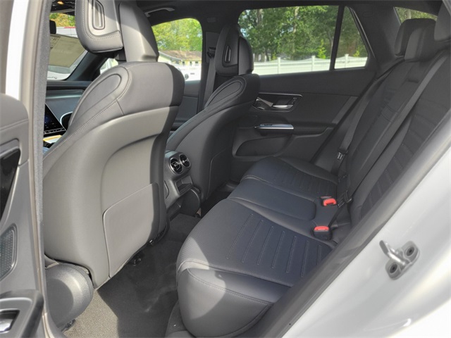 2026 Mercedes Benz GLC 300 4MATIC photo 16