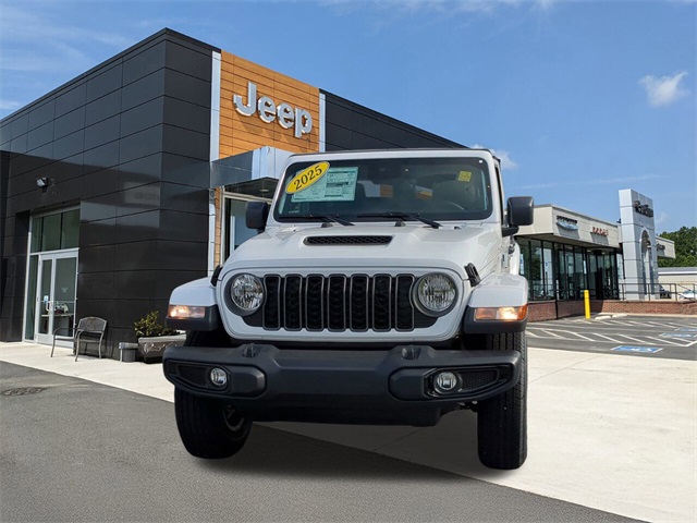 2025 Jeep Gladiator Sport S photo 3