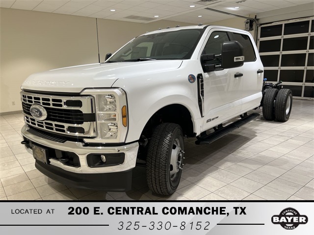 2026 Ford F-350 Super Duty Chassis Cab XL's photo