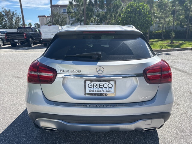2019 Mercedes Benz GLA 250 photo 4