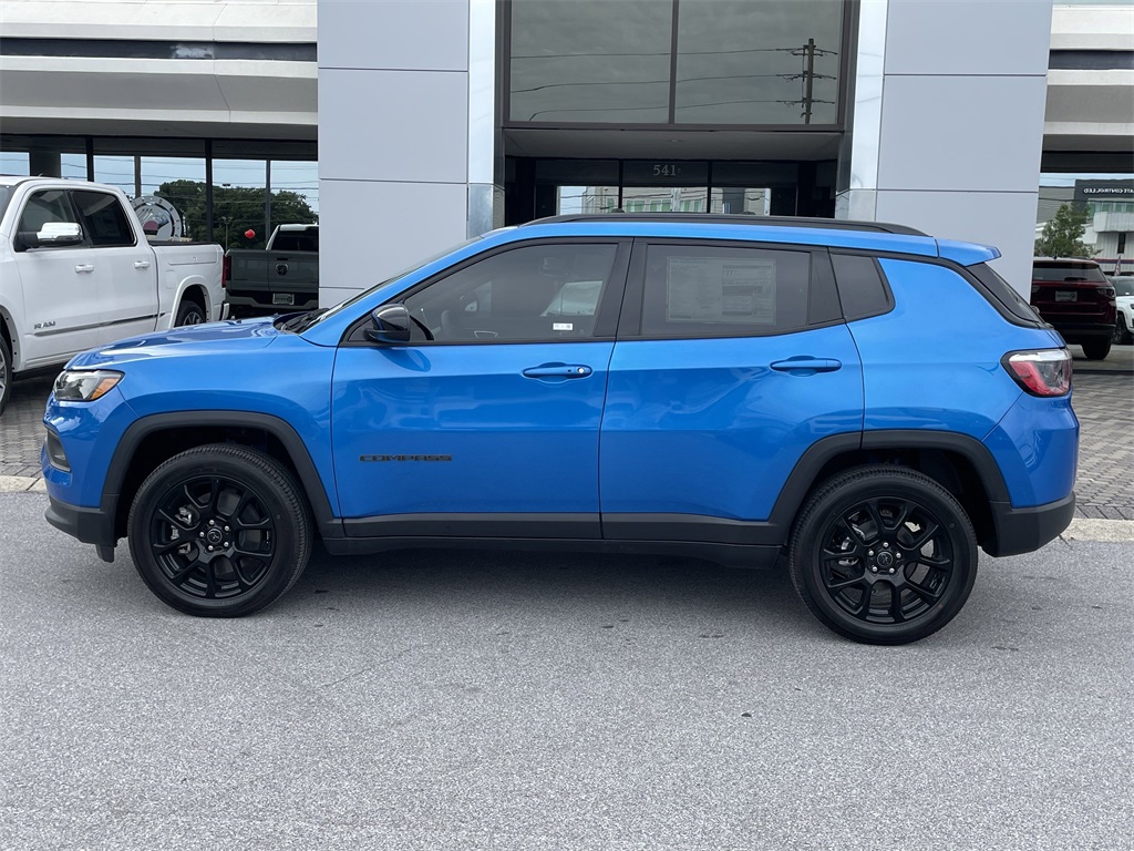 2025 Jeep Compass Latitude photo 7