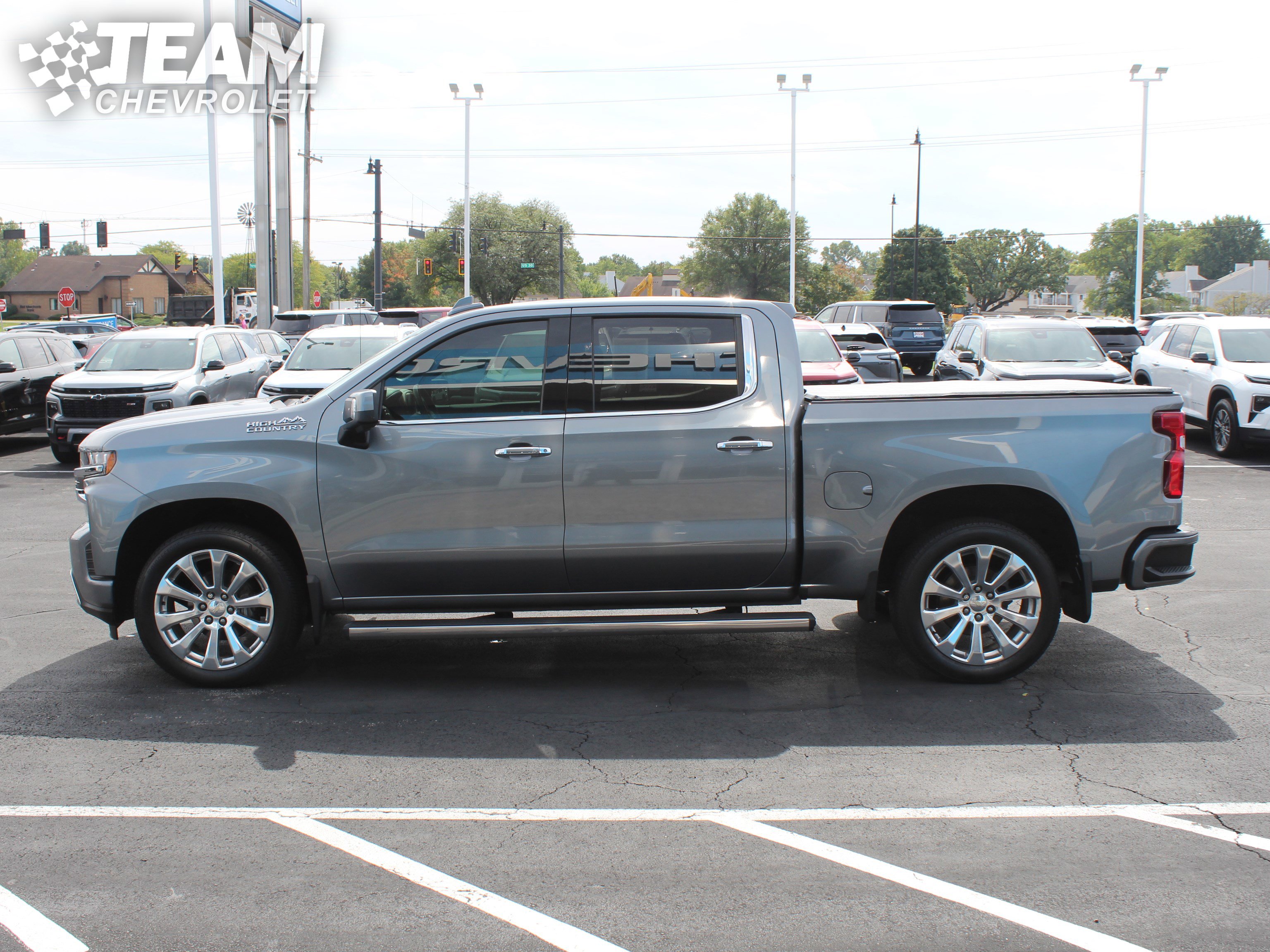 2022 Chevrolet Silverado 1500 High Country photo 6