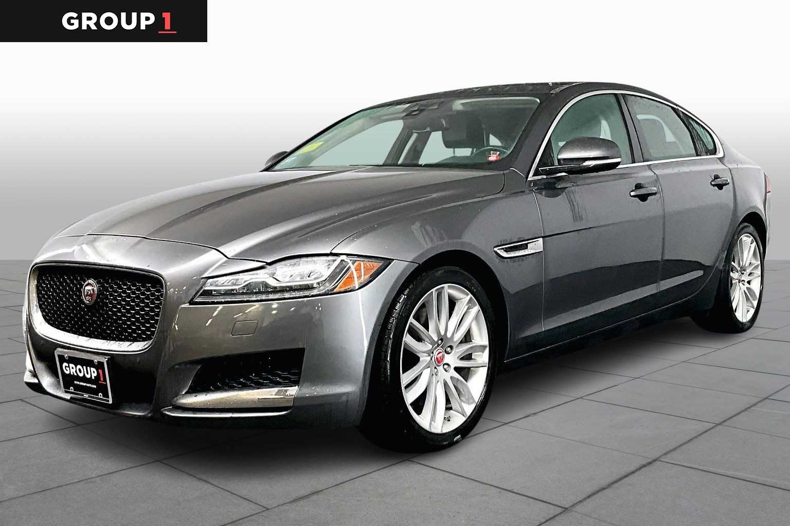 2017 Jaguar XF