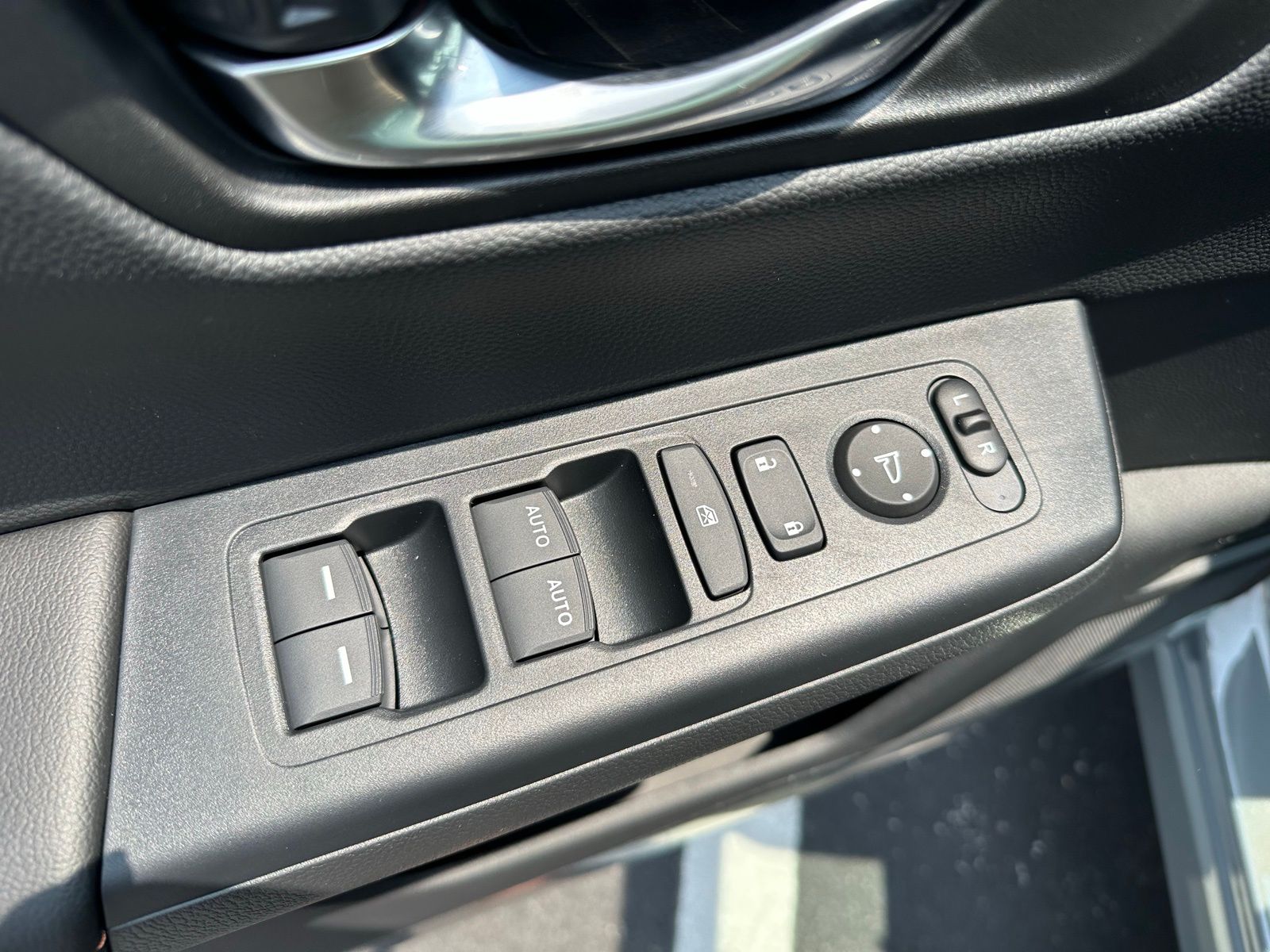 2026 Honda CR-V Hybrid photo 10
