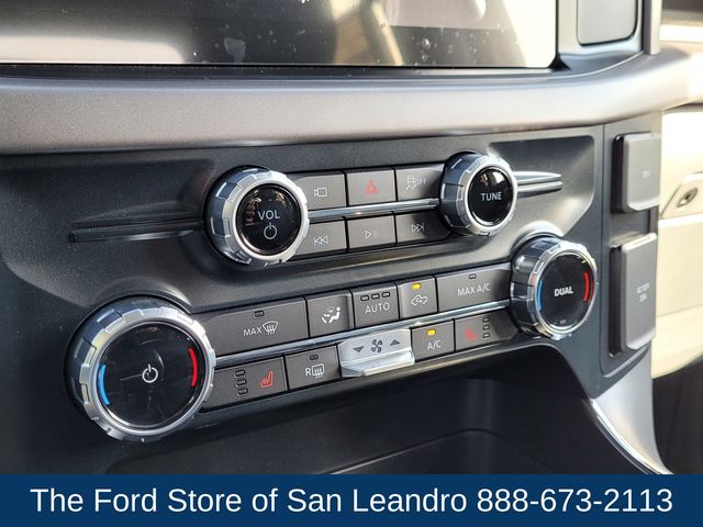 2025 Ford F-150 Lightning XLT photo 21