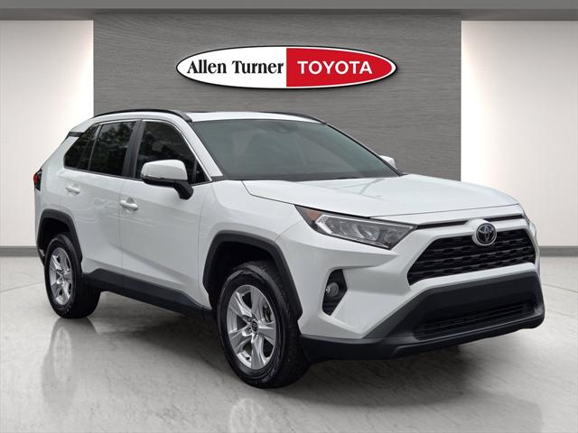 2021 Toyota RAV4 XLE's photo