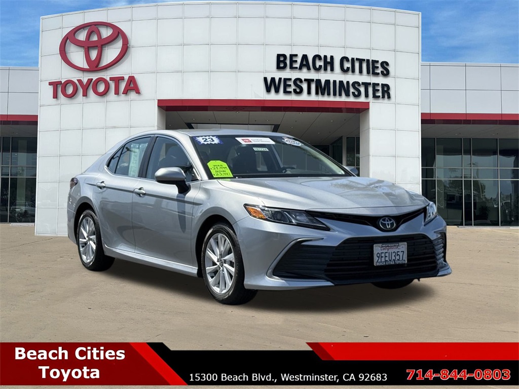 2023 Toyota Camry LE photo 2