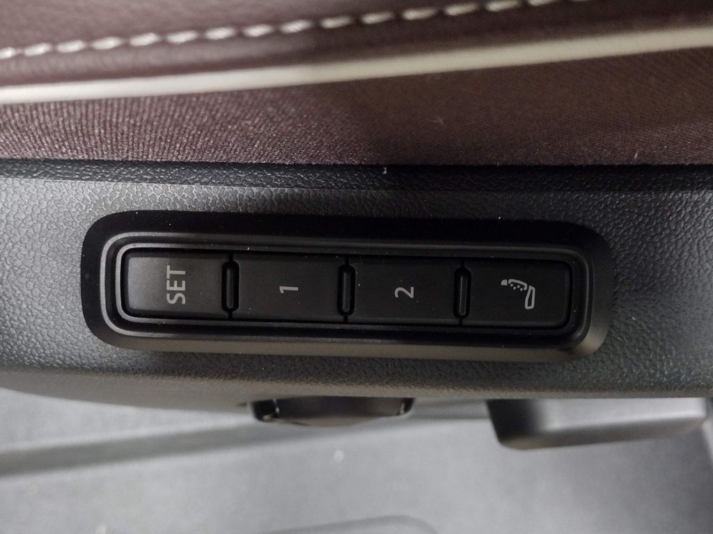 2025 Volkswagen ID. Buzz Pro S photo 39