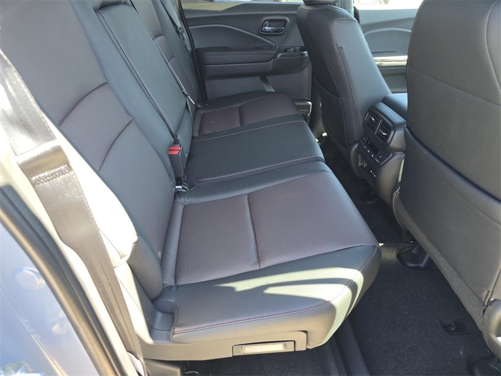 2025 Honda Ridgeline Black Edition photo 20