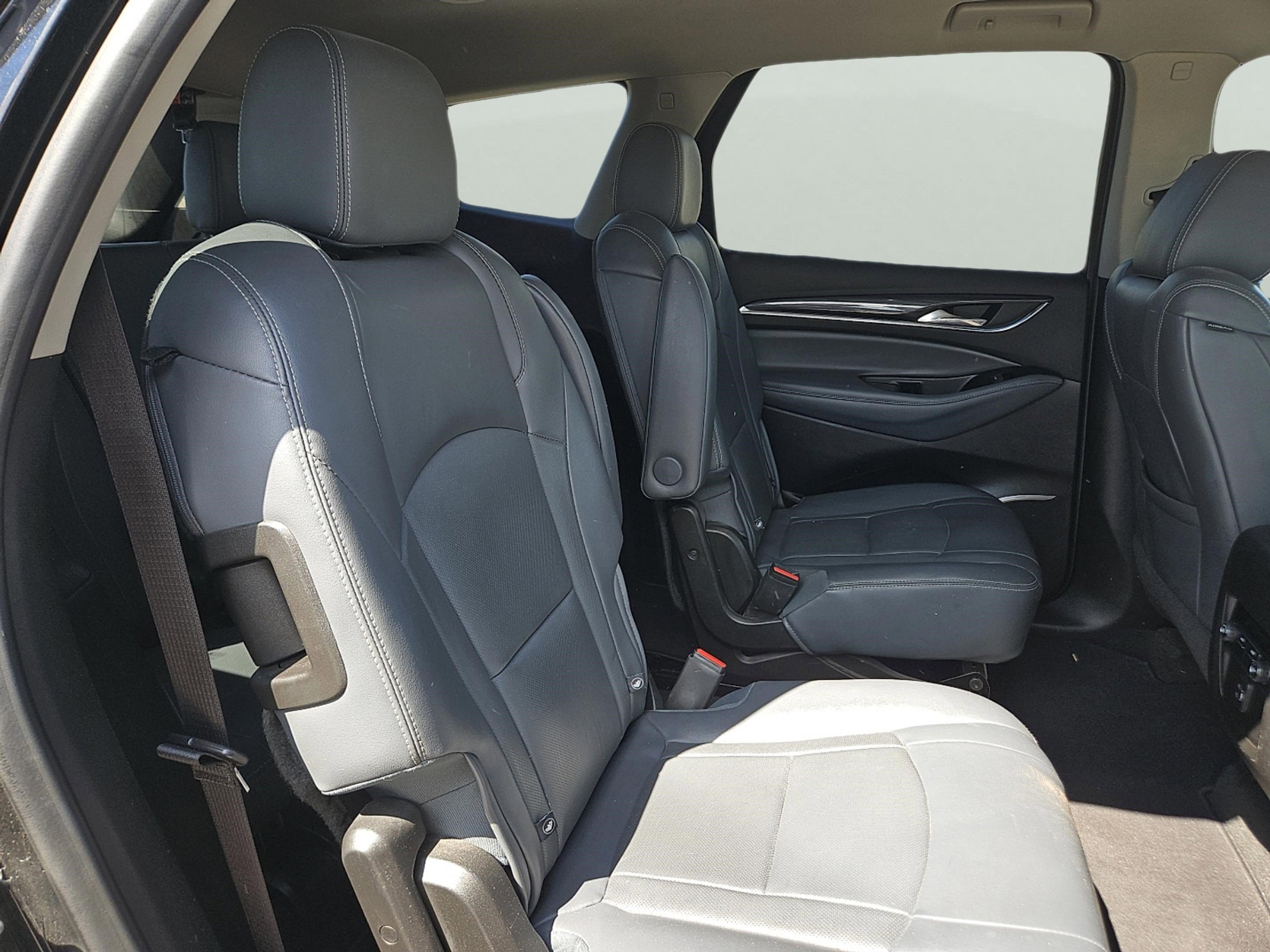 2019 Buick Enclave Essence photo 22