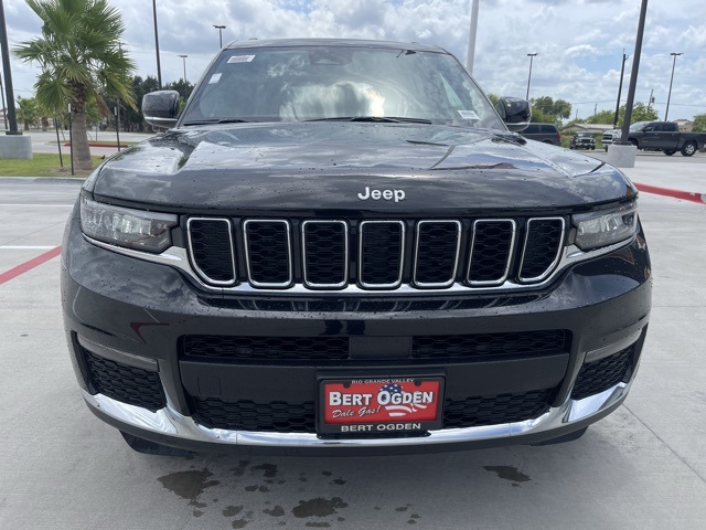 2025 Jeep Grand Cherokee Limited photo 2