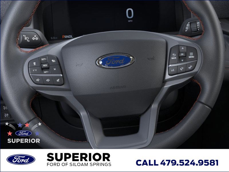 2025 Ford Explorer photo 9
