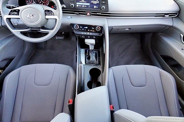 Used 2021 Gray Hyundai SEL image 19