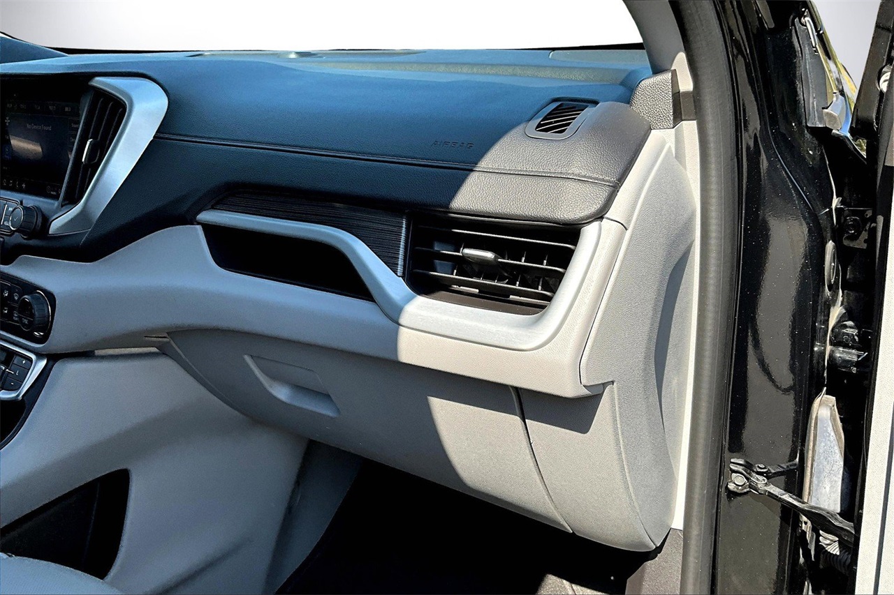 2024 Gmc Terrain SLT photo 18