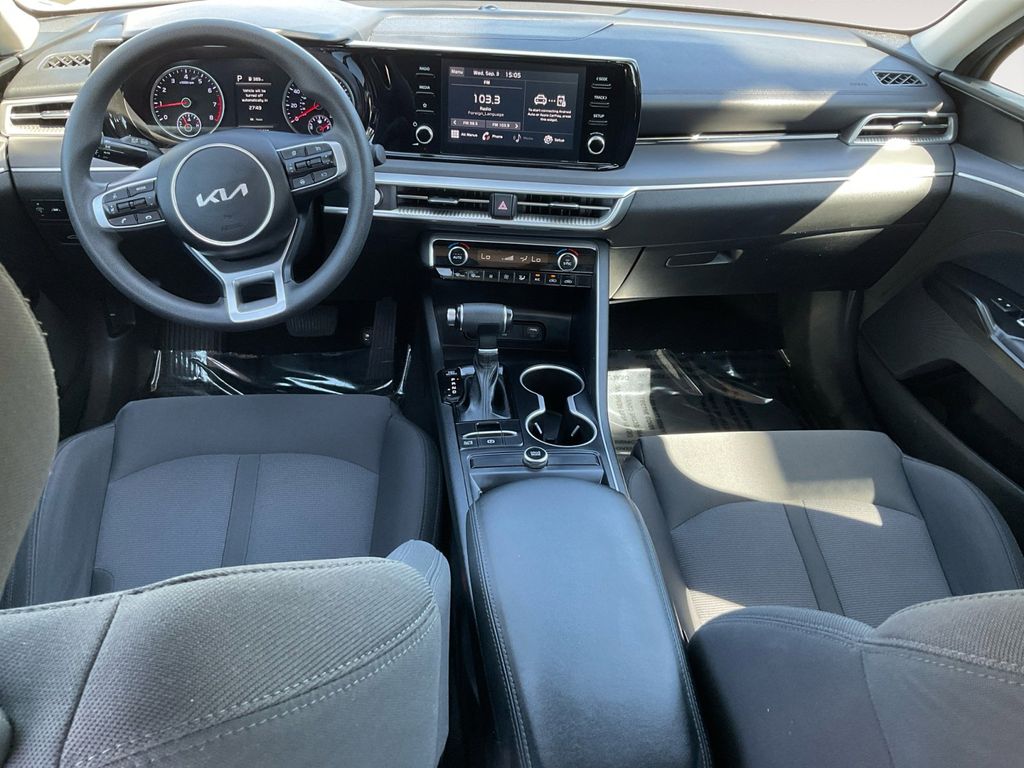 2023 Kia K5 LXS photo 26
