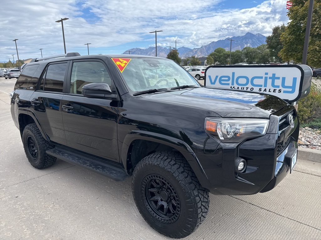 2024 Toyota 4Runner SR5's photo