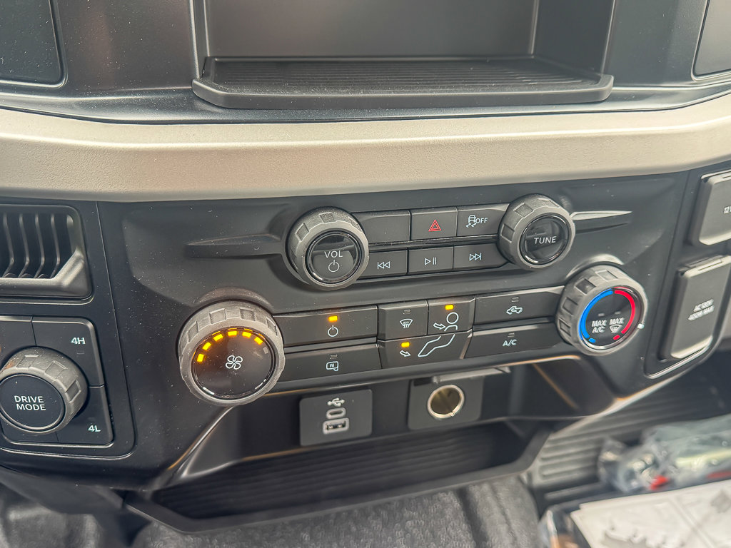2025 FORD F-450 - Image 18