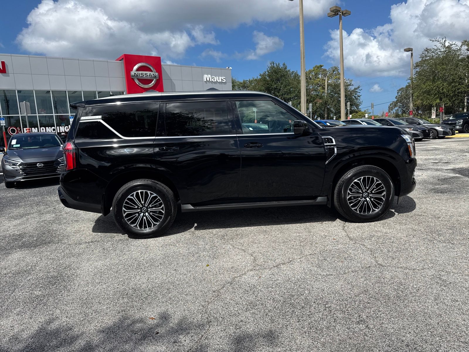 2026 Nissan Armada Platinum photo 3