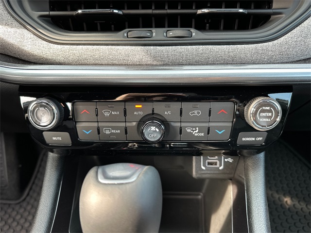 2025 Jeep Compass Latitude photo 21