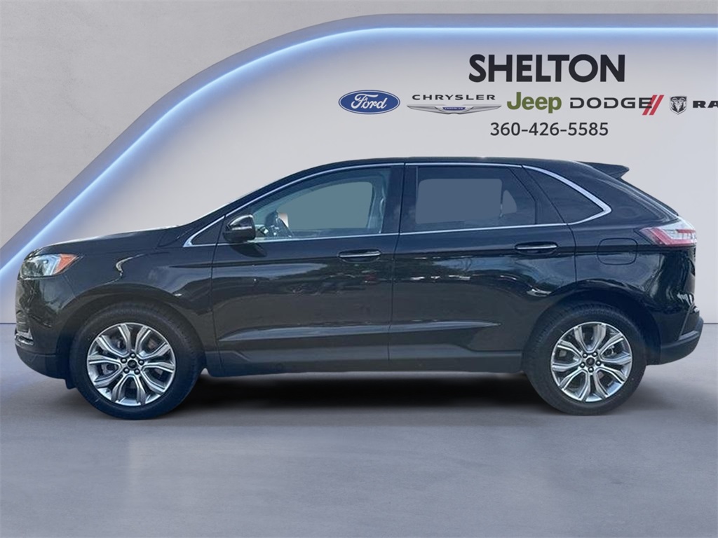 2024 Ford Edge Titanium photo 2