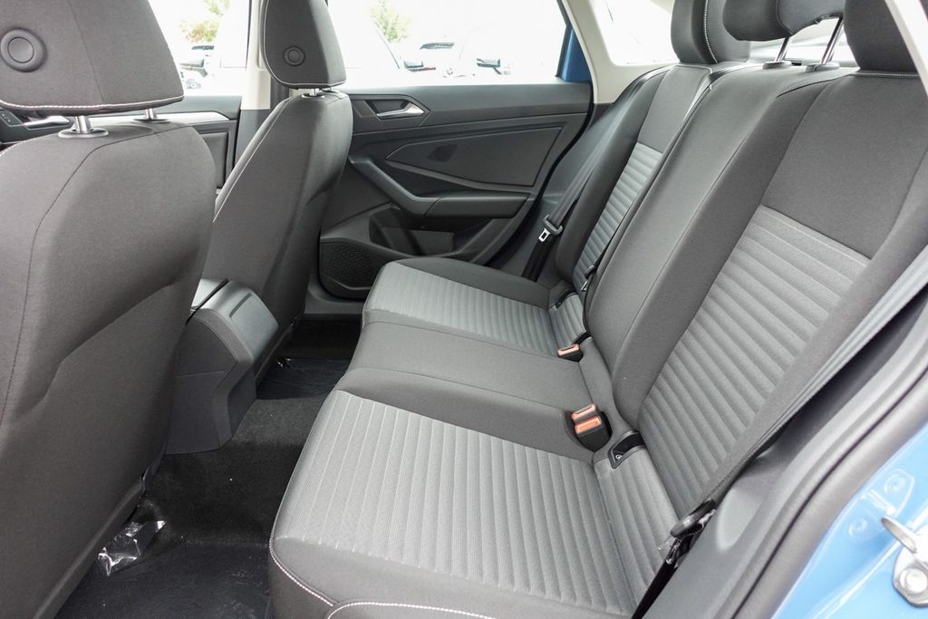 2025 Volkswagen Jetta 1.5T S photo 17