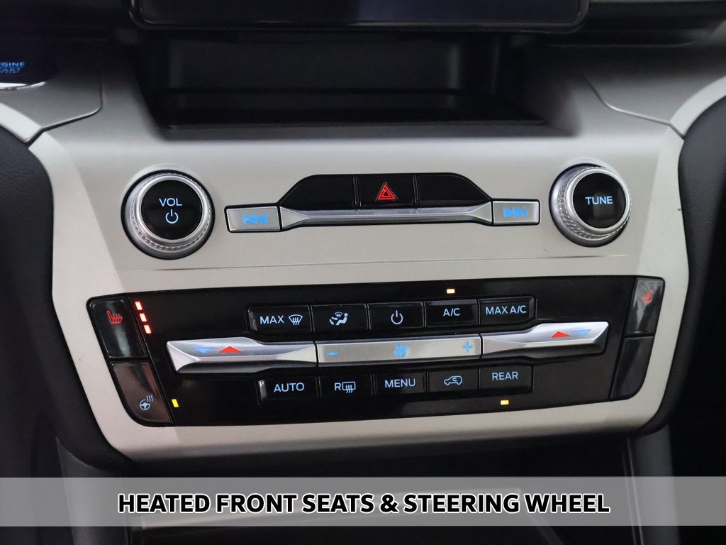 2022 Ford Explorer XLT photo 3