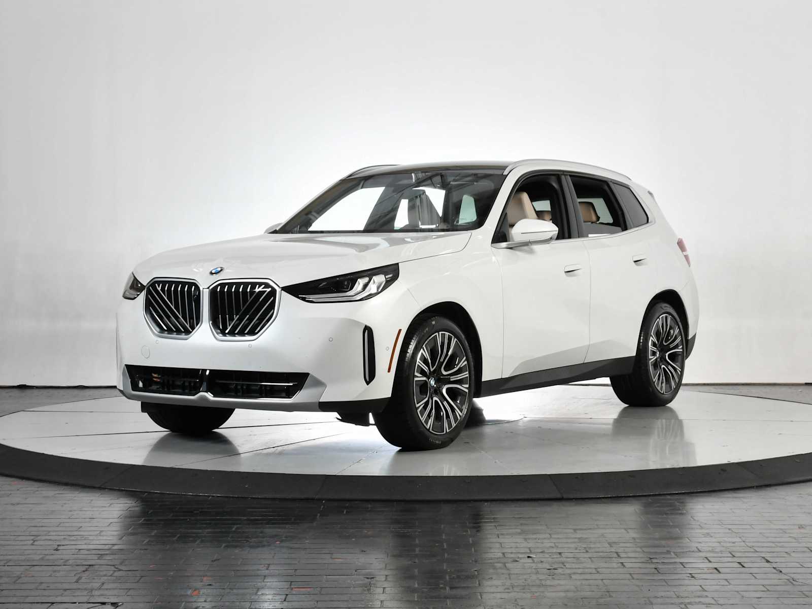 2025 BMW X3 30's photo