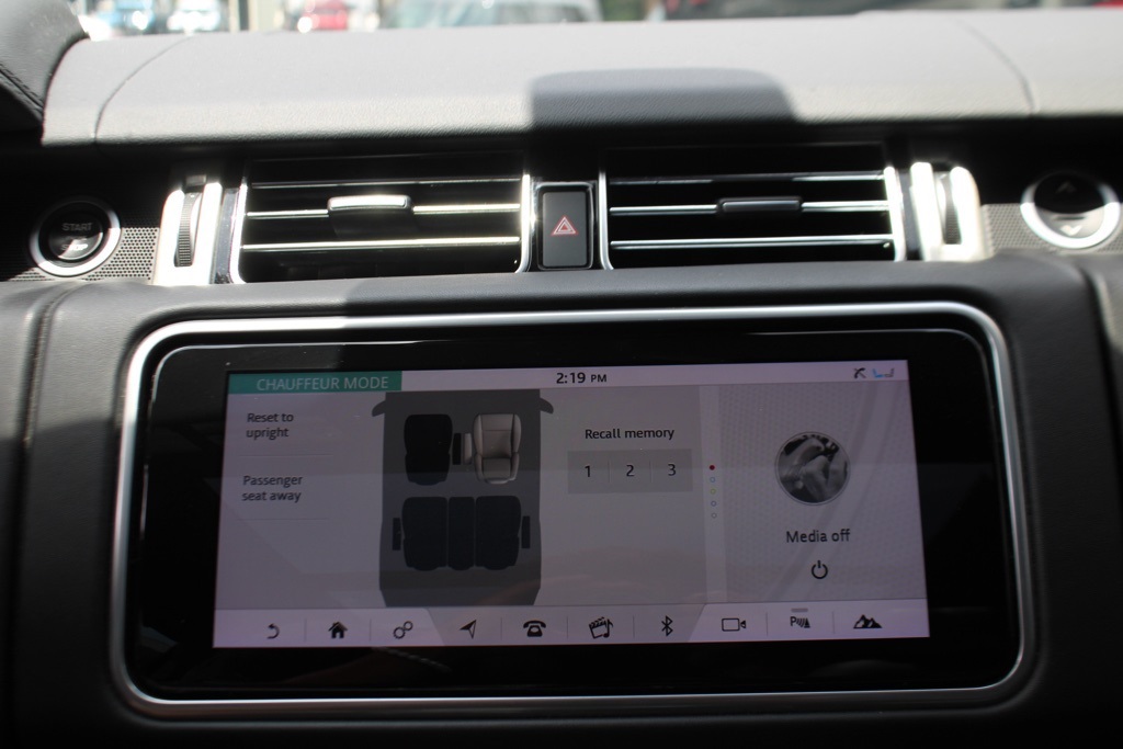 2019 Land Rover Range Rover SuperCharged photo 19