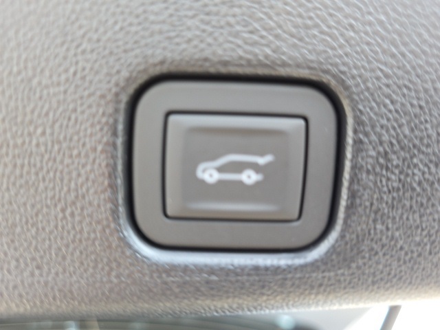 2026 Chevrolet Traverse RS photo 8