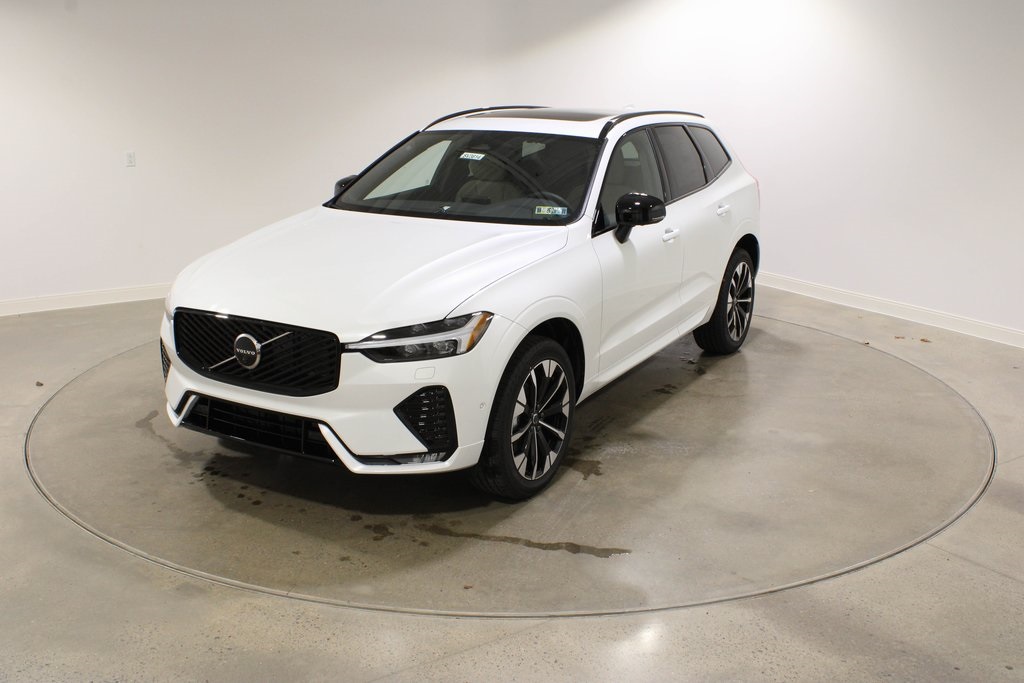 2026 Volvo XC60 Plus's photo