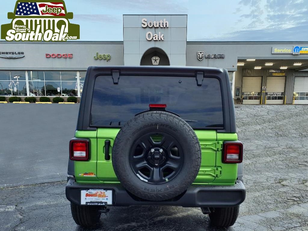 2025 Jeep Wrangler Sport photo 4