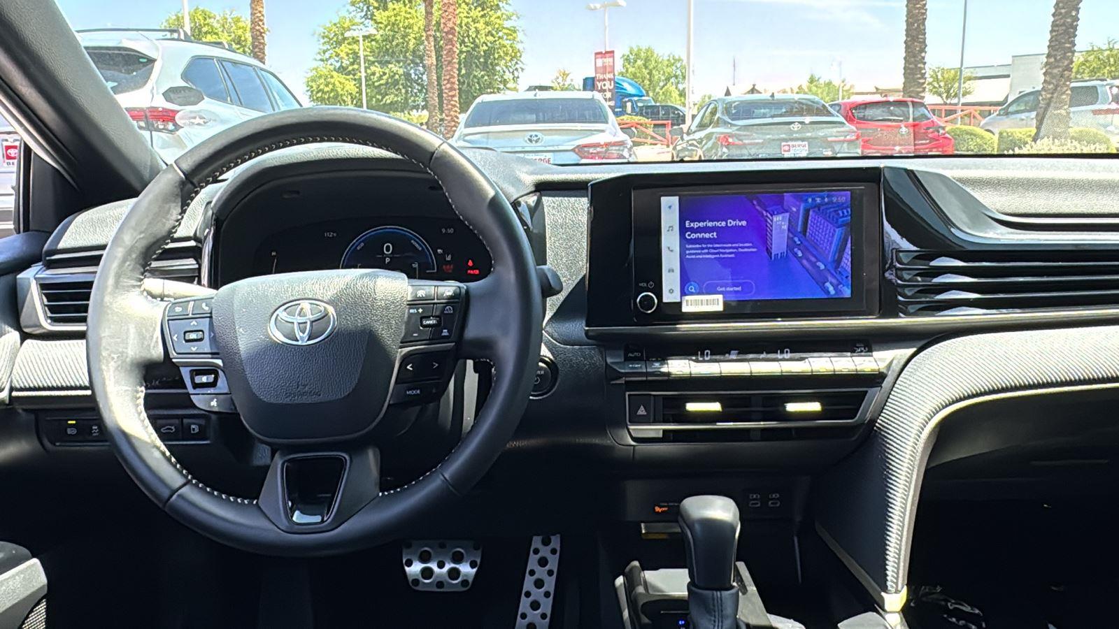 2025 Toyota Camry SE photo 10