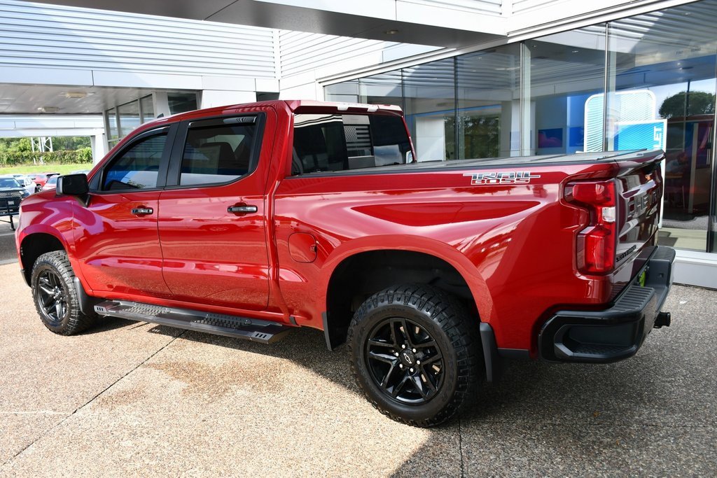 2023 Chevrolet Silverado 1500 LT Trail Boss photo 3