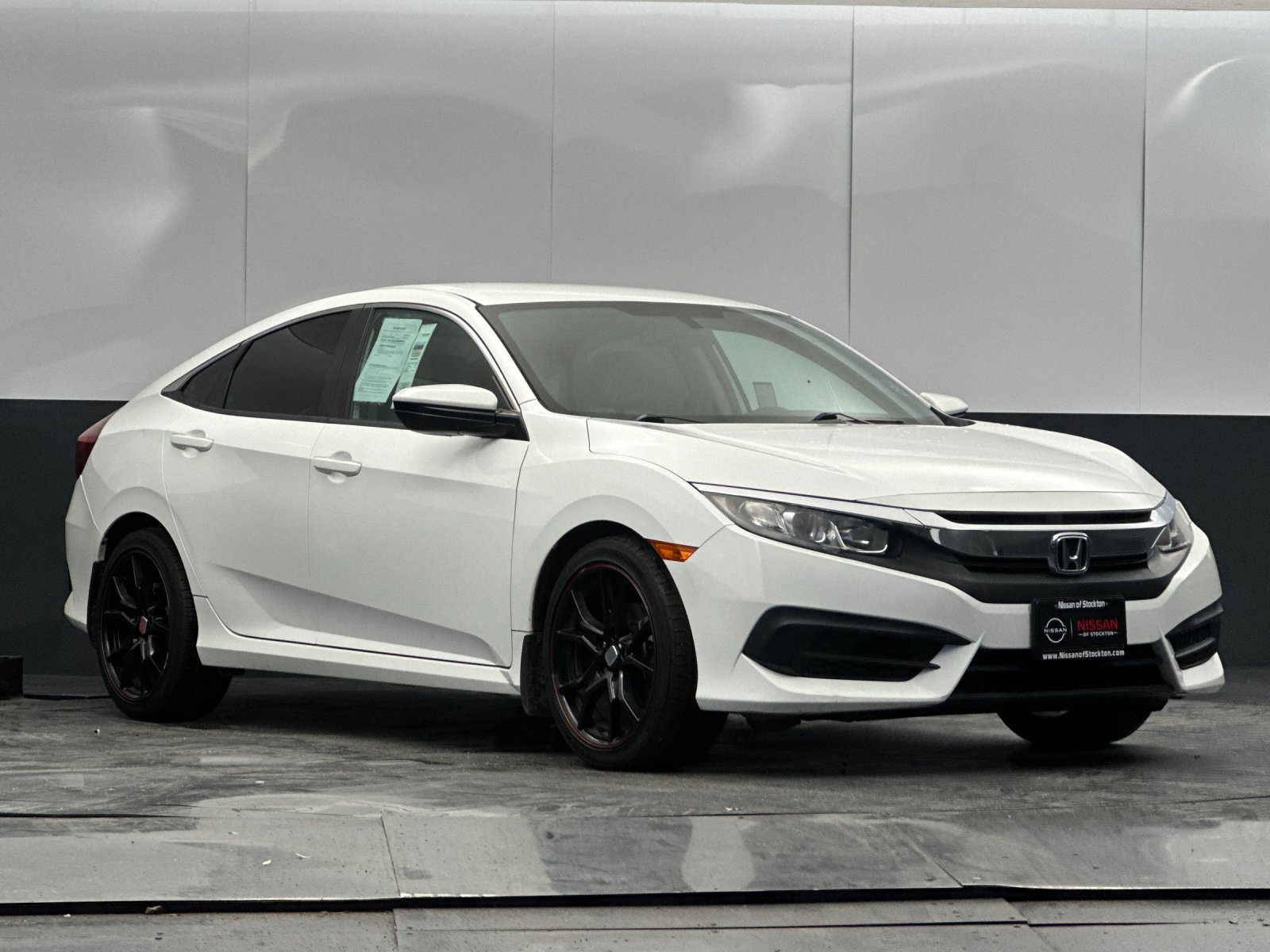 2017 Honda Civic LX's photo