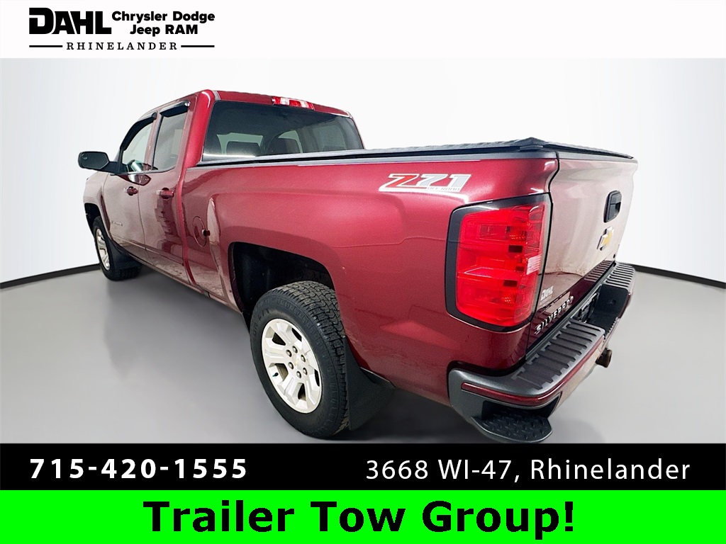 2017 Chevrolet Silverado 1500 LT photo 3