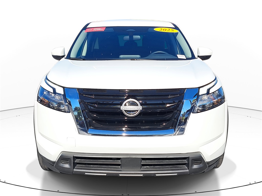 2025 Nissan Pathfinder SV photo 3