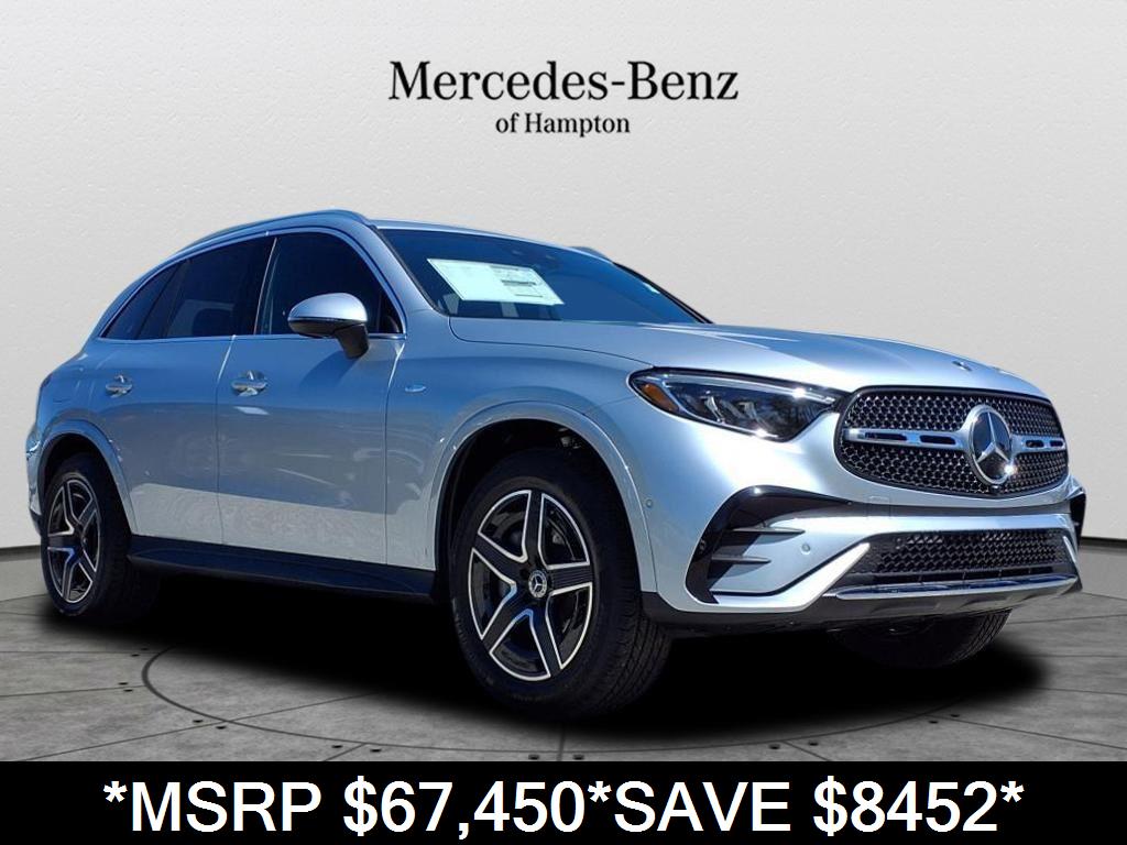 2025 Mercedes-Benz GLC Base's photo
