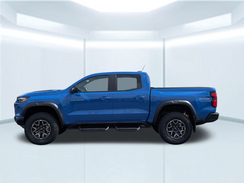 2025 Chevrolet Colorado ZR2 photo 2