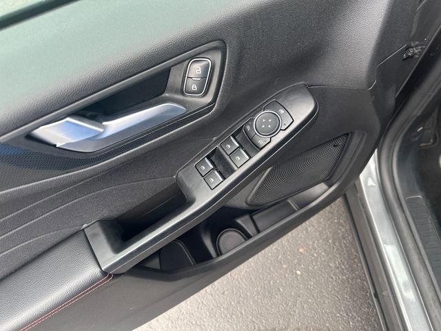 2025 Ford Escape ST-Line photo 11