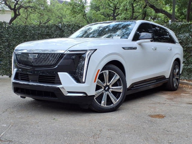 2025 Cadillac ESCALADE IQ Luxury 1