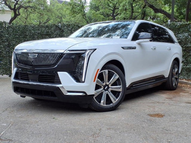 2025 Cadillac ESCALADE IQ Luxury 1