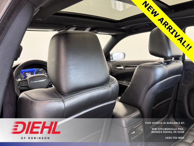 2022 Chrysler 300 S photo 16