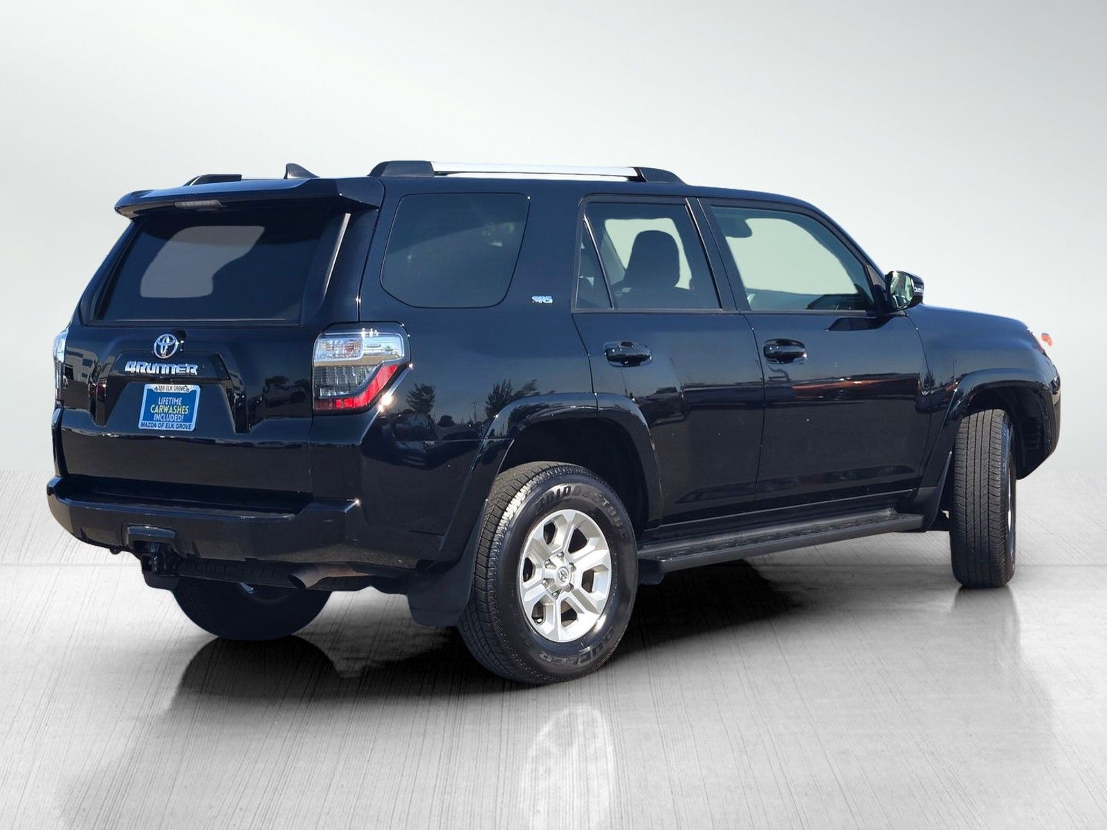 2024 Toyota 4Runner SR5 Premium 4WD photo 4