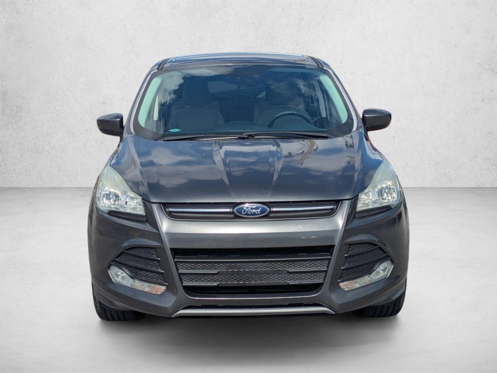 2016 Ford Escape SE photo 2