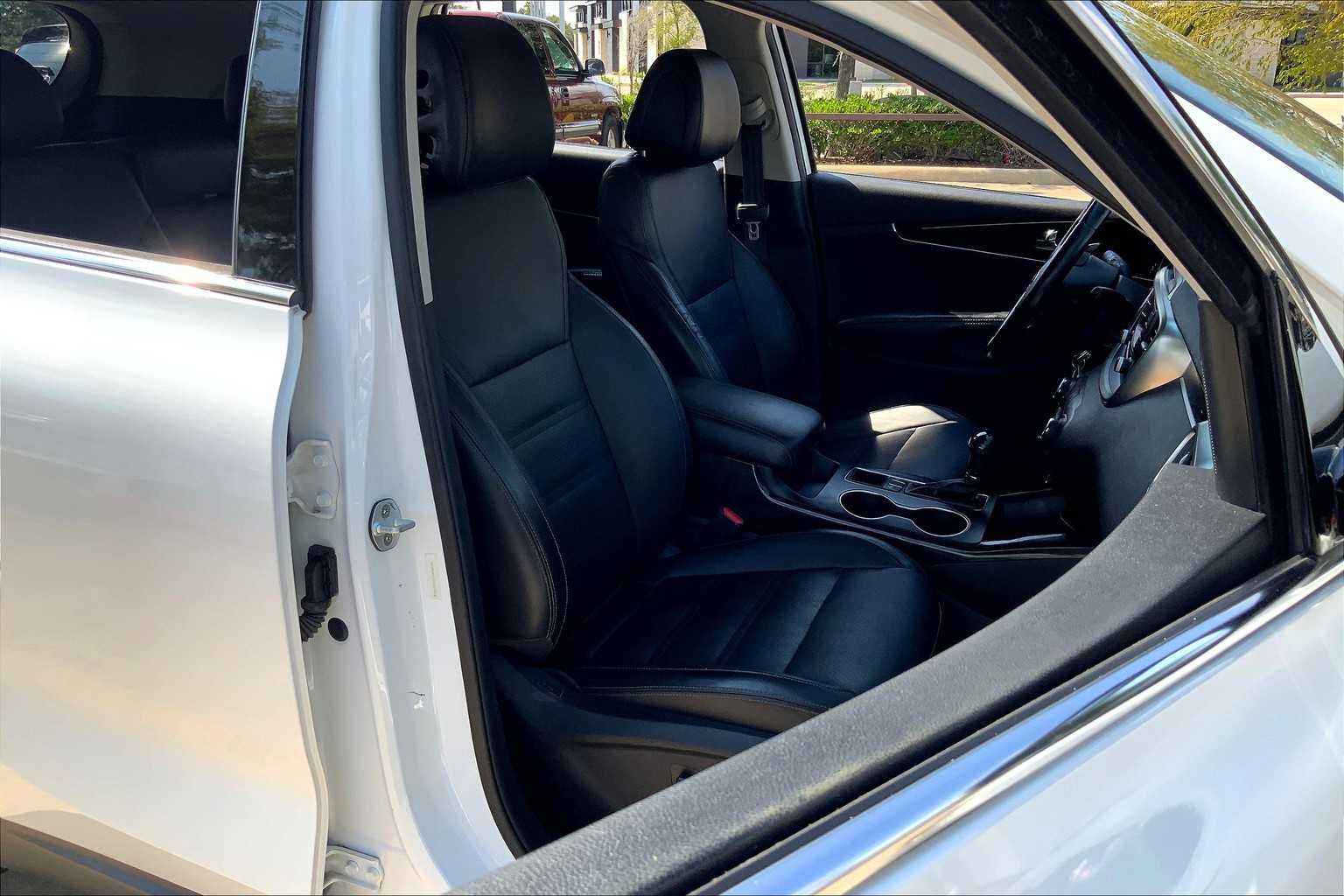 2016 Kia Sorento EX photo 5