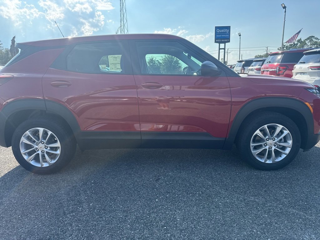 2026 Chevrolet Trailblazer LS photo 4