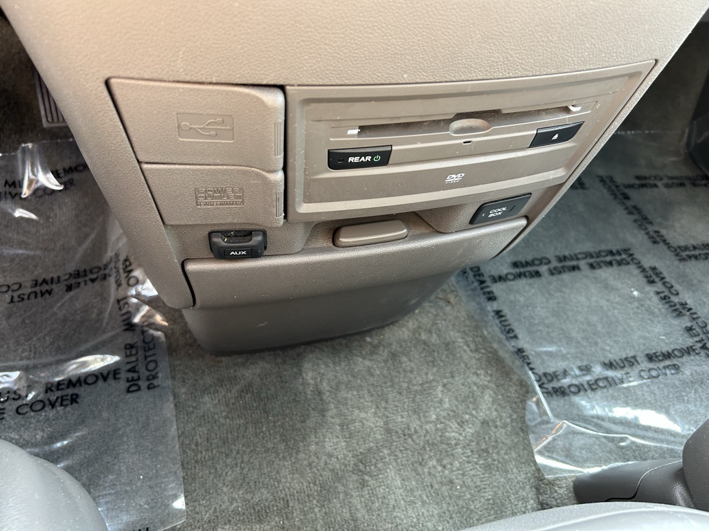 2015 Honda Odyssey Touring photo 20